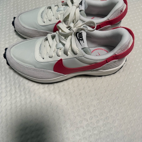 Nike Waffle Debut Sail /Pink Casual Sneakers Womens Shoes Size 6 DH9523-108 New - Picture 2 of 7